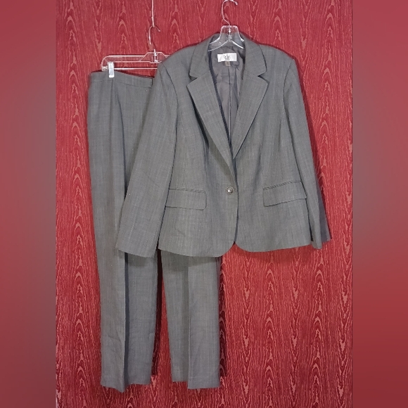 LE SUIT 2 Piece Gray Long Sleeve Buttons Collared Pants Suit Women's Size 16W - Picture 1 of 16